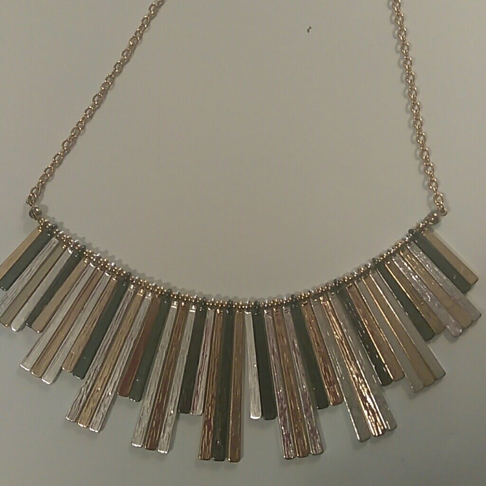 🔥BOGO💥Liz Claiborne 2 for 1 statement necklaces